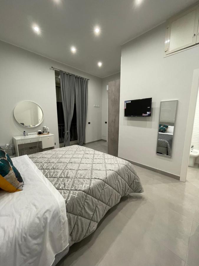 Casa Vacanza Carme Napoli Exterior foto